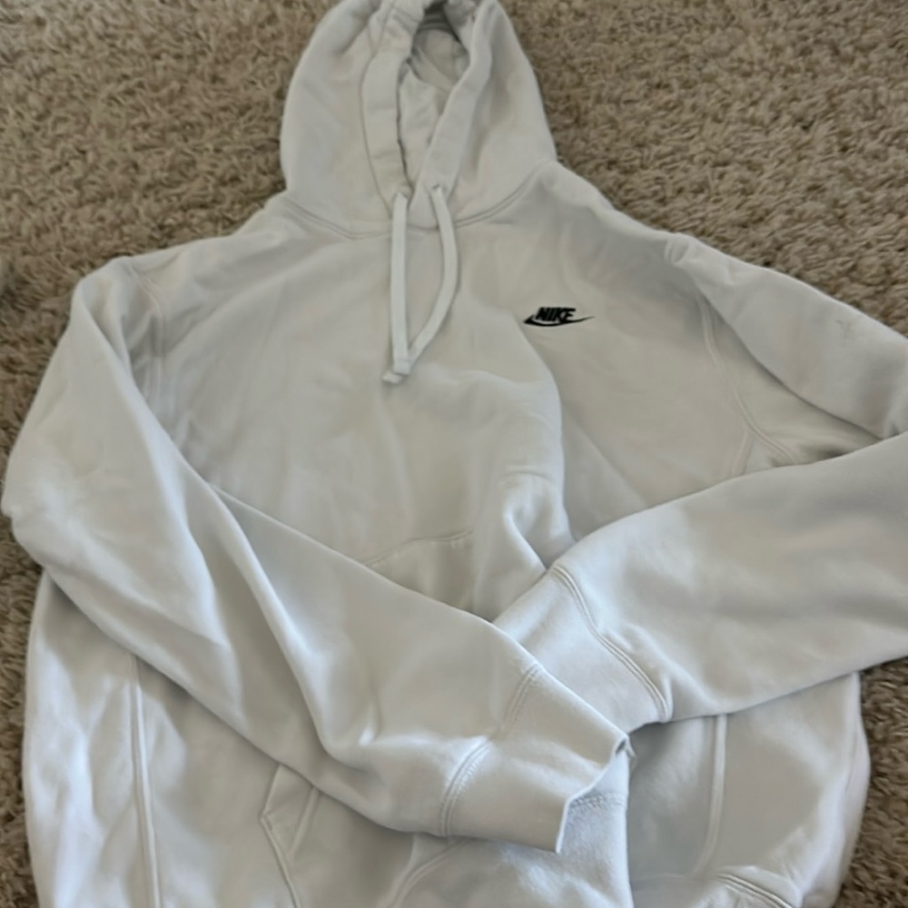 nike white sweatshirt